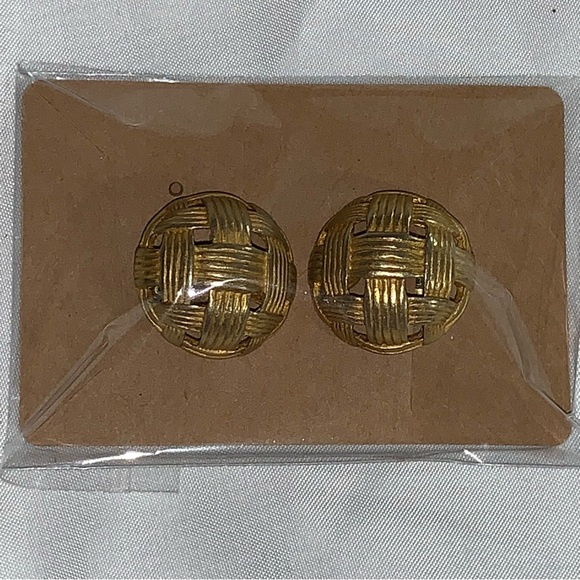 GIVENCHY 14k gold plated Round Basket Weave clip back EARRINGS - Picture 10 of 10